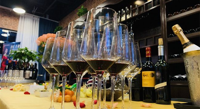 紅酒加盟生意賺錢嗎? 紅酒加盟生意賺錢嗎?